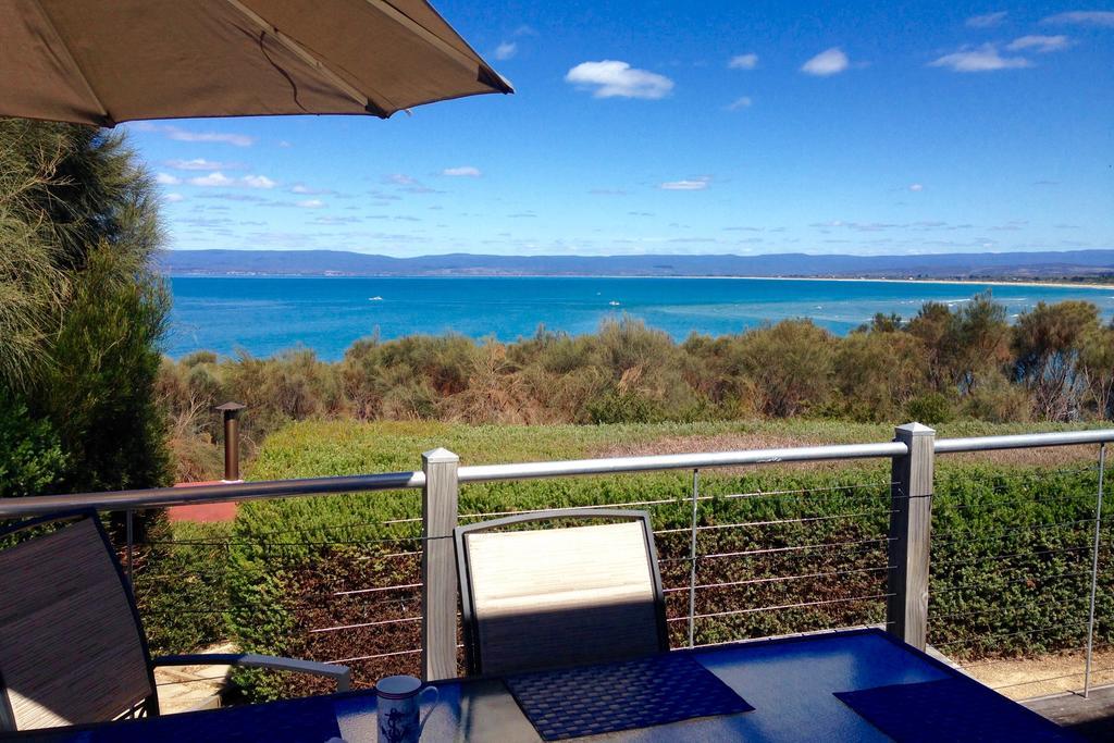 Bluewater Villa Coles Bay Exterior foto